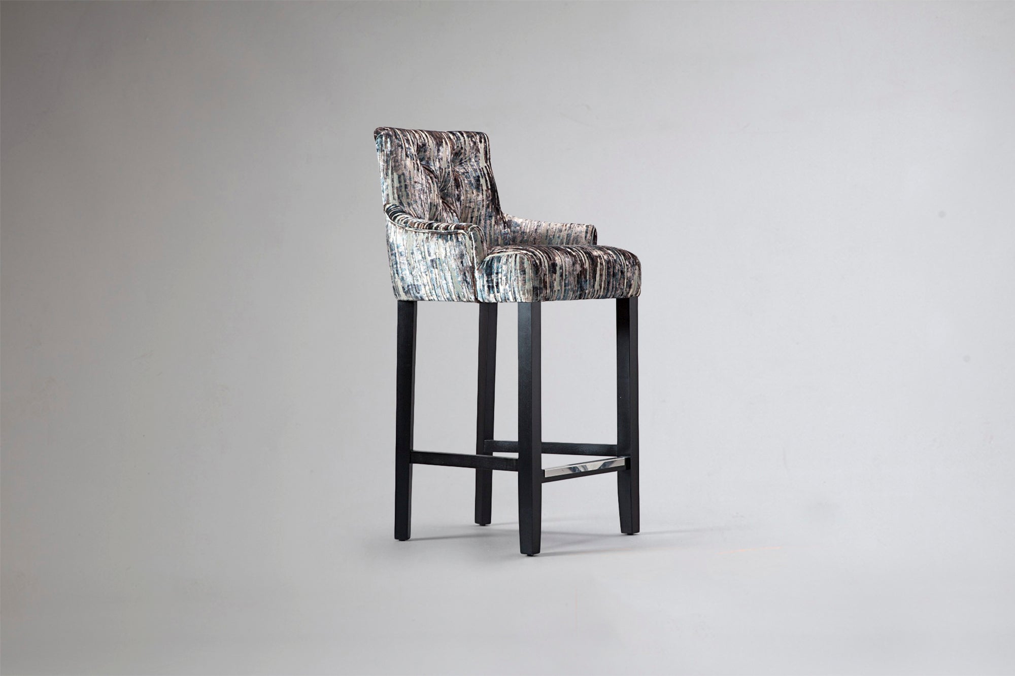 Ollie Button Back Bar Stool
