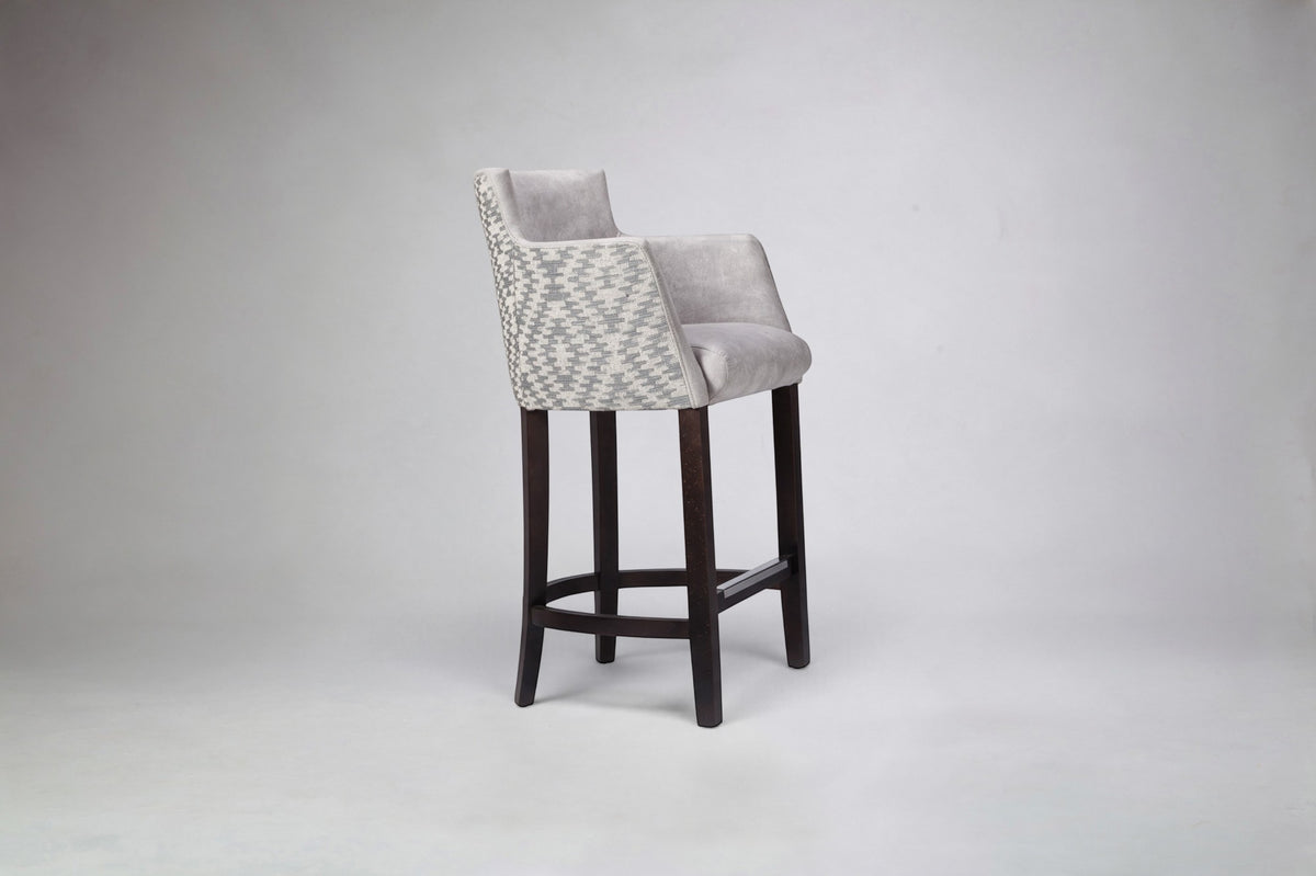 Milano Carver Bar Stool No Piping 